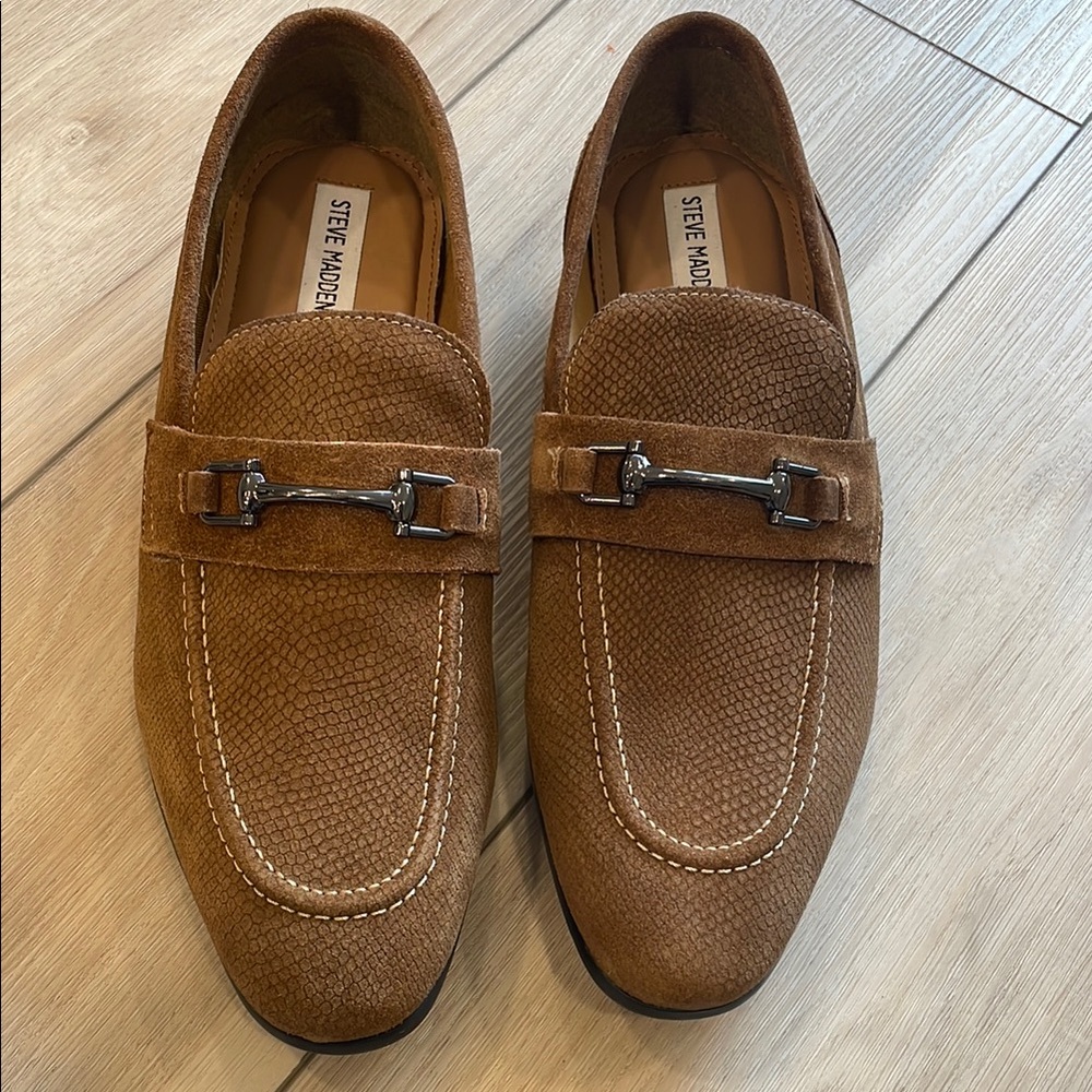 Steve Madden Brown Suede Loafers with Horsebit Detail - Picture 14 of 15